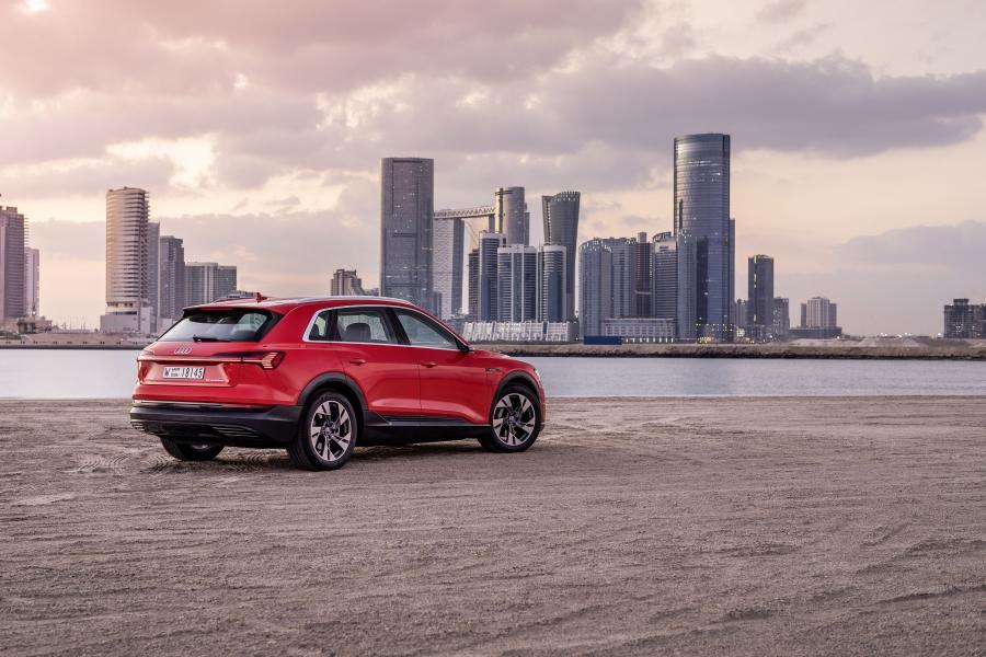  Audi e-tron 55 Quattro 2019 года  (WW) (фото 92 из 452)
